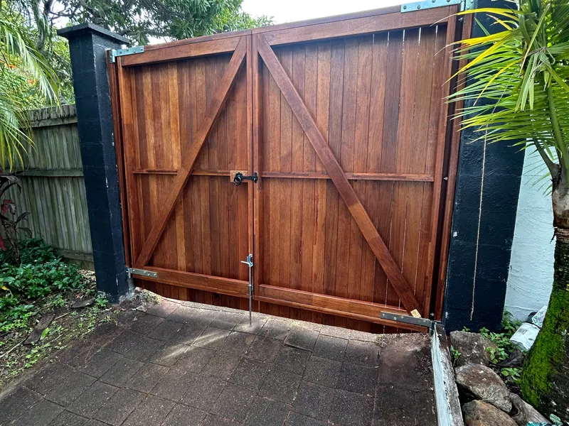 Gate from the rear showing locks