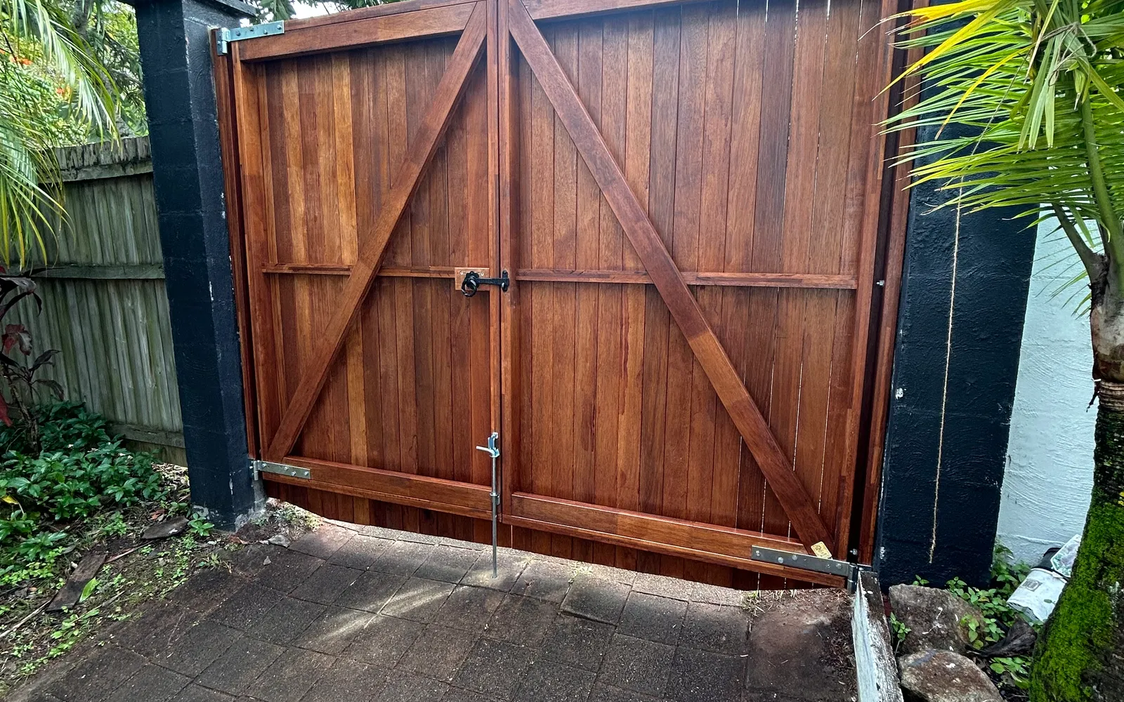 Gate from the rear showing locks